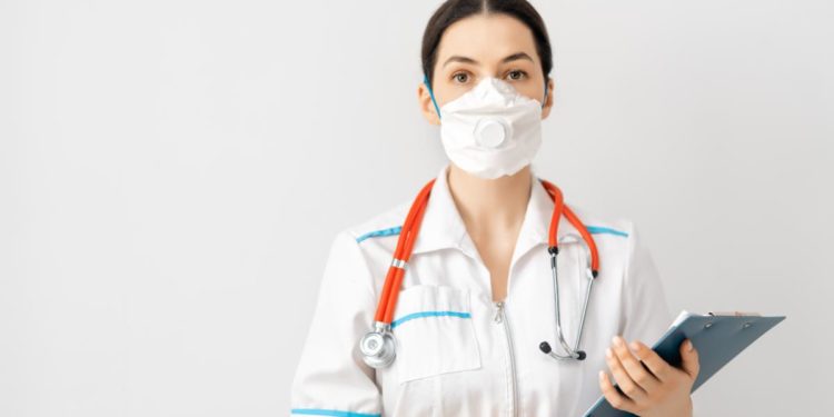 Covid-19 : la santé mentale du personnel soignant paye le prix fort