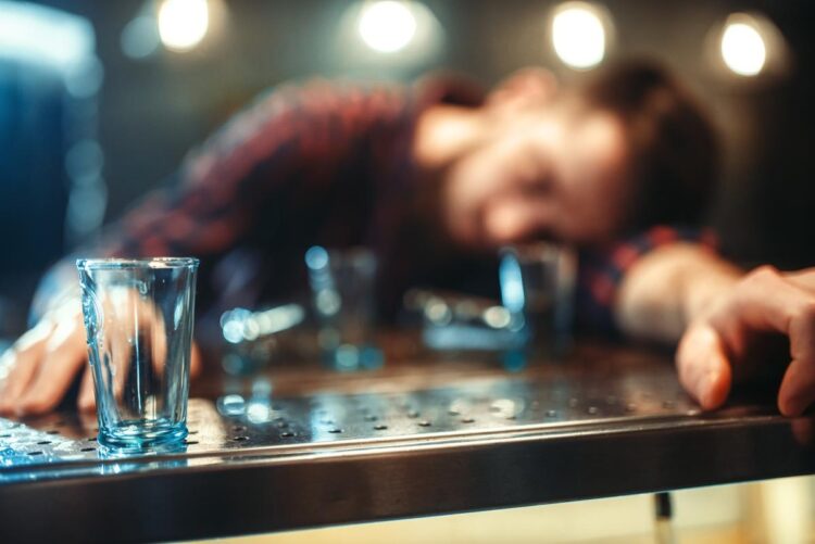 Lutte contre l’alcoolisme : pourquoi la commercialisation du Baclocur autorisée le lundi a été suspendue deux jours plus tard ?